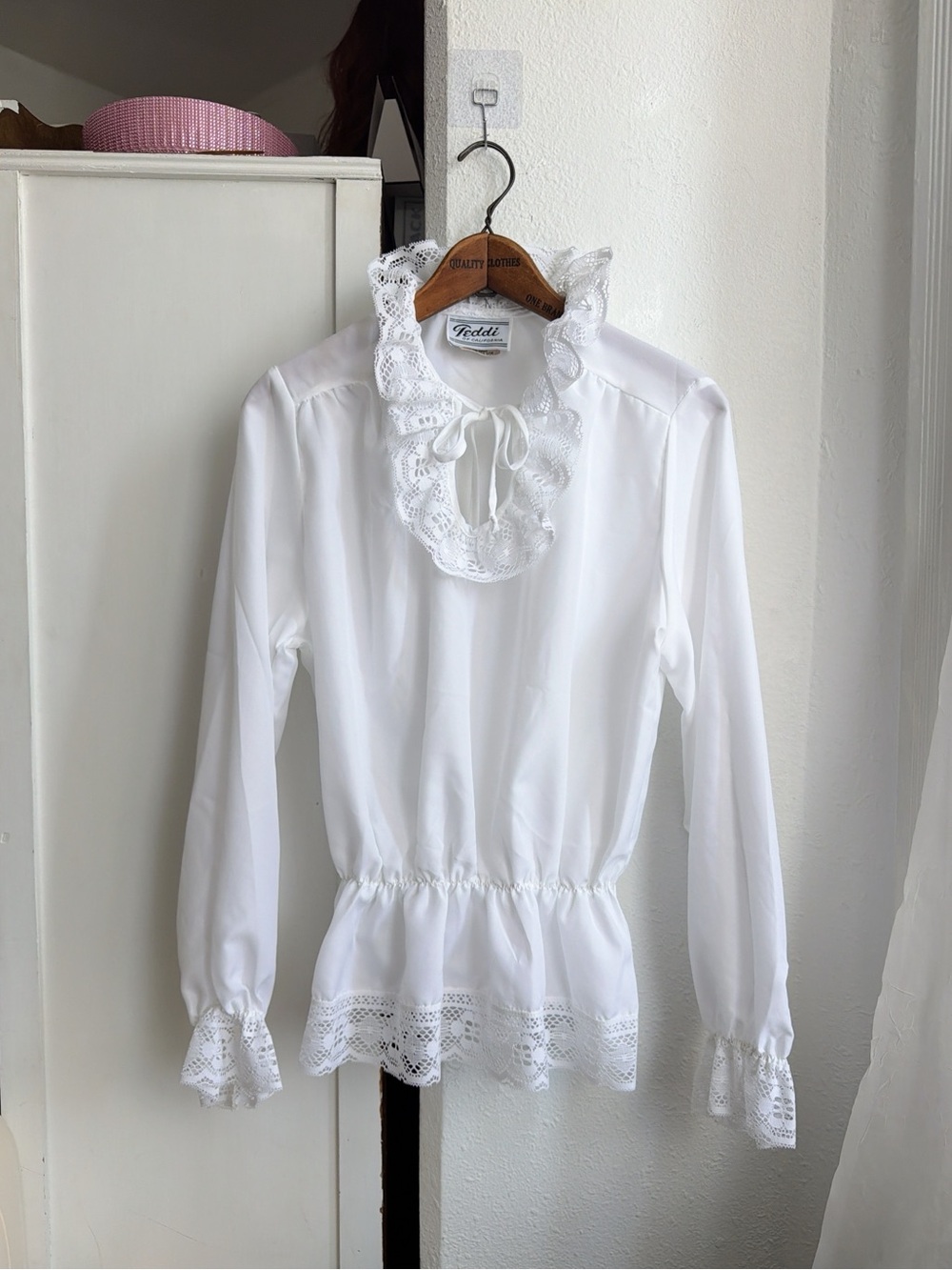 Vintage 70s Teddi of California white long sleeve ruffle lace keyhole blouse